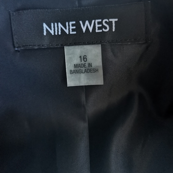 Nine West Classic Black Blazer, 16 - Picture 3 of 5